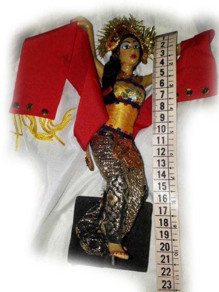 MUÑECA TAILANDESA-BANGKOK DANCE ADORNO DE VITRINA- UNICA