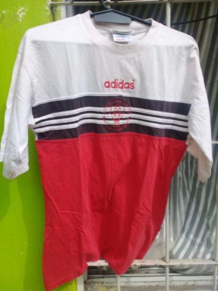 Remera adidas huracán