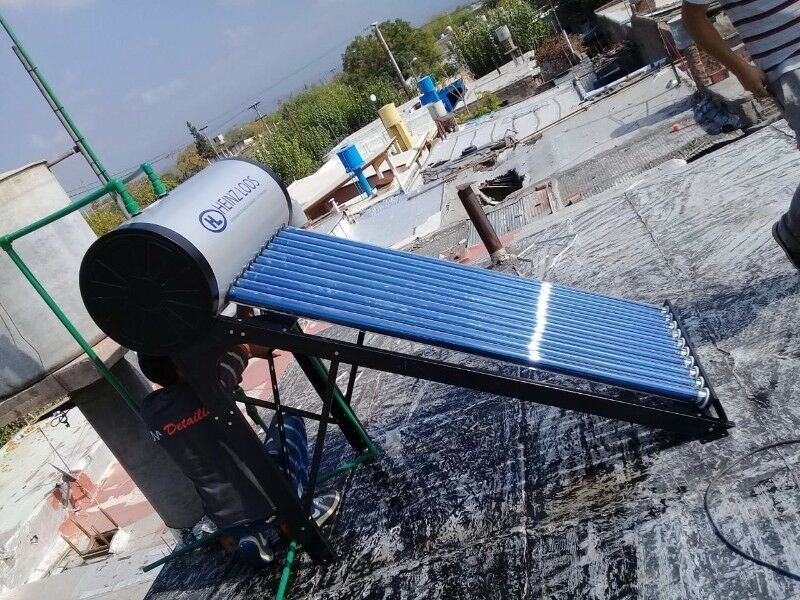 Vendo Calefon solar. Excelente estado. Cel: