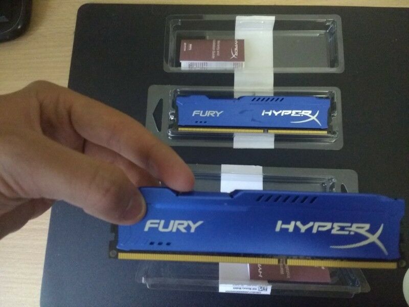 2 Memorias Ram Hyper X Fury 4 GB Cada una
