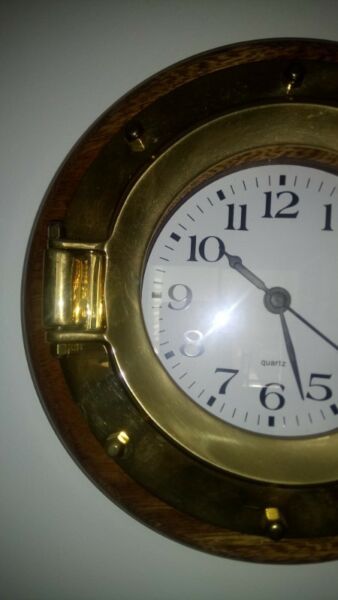 Hermoso reloj Marino original