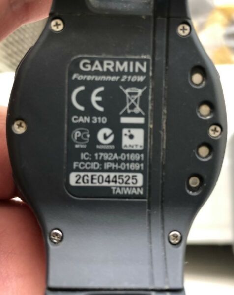 Reloj Garmin Forerruner 210 W