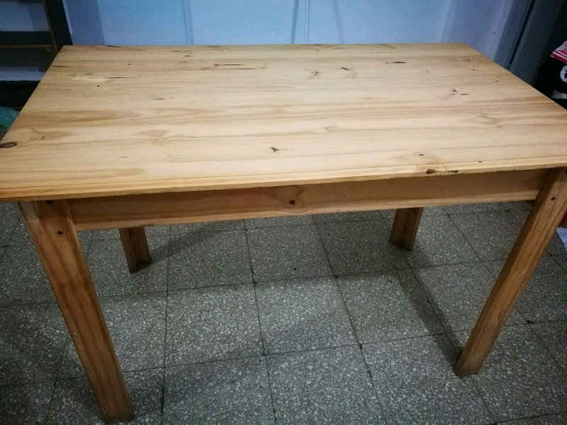 Liquido mesa de pino 1.60m