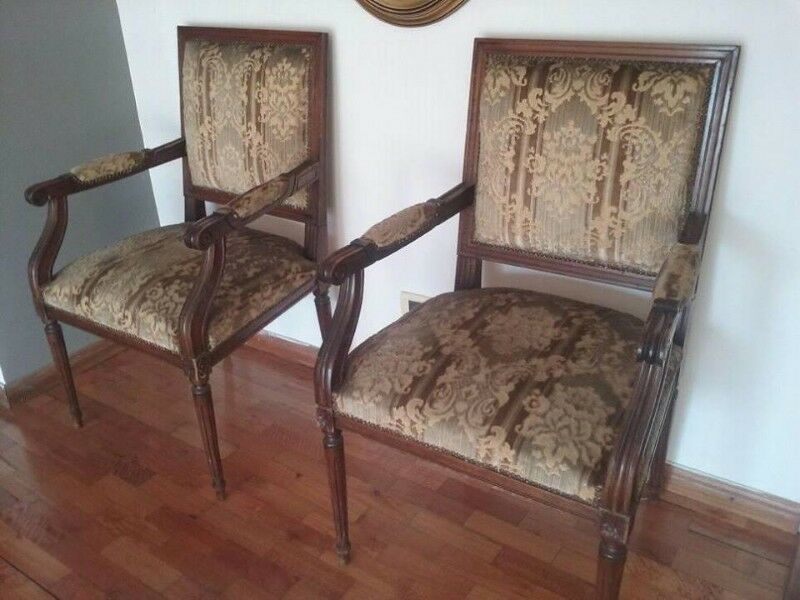 VENDO EN FLORESTA 2 SILLONES $  C/U