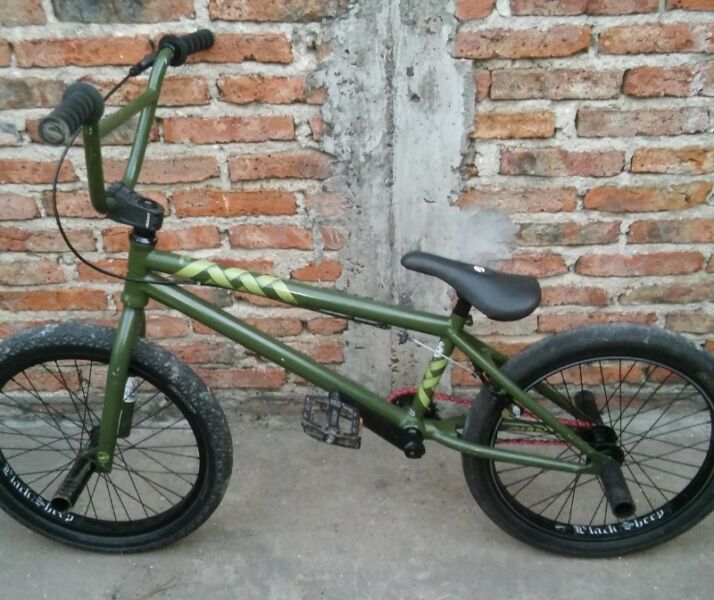 Bicicleta BMX - Marca GIANT - Modelo METHOD 00