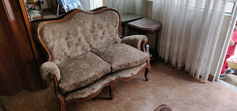 Sillon Sofá Antiguo 2 cuerpos tapizado