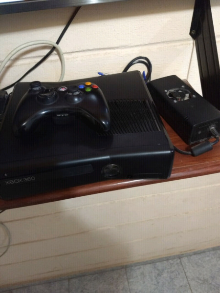 Vendo Xbox 360