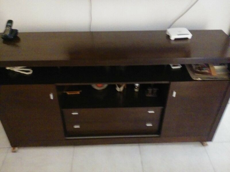 Mueble bajo para living/comedor usado