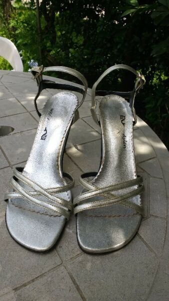 Sandalias taco alto