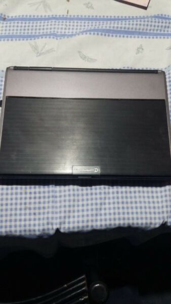 Vendo notebook Commodore $