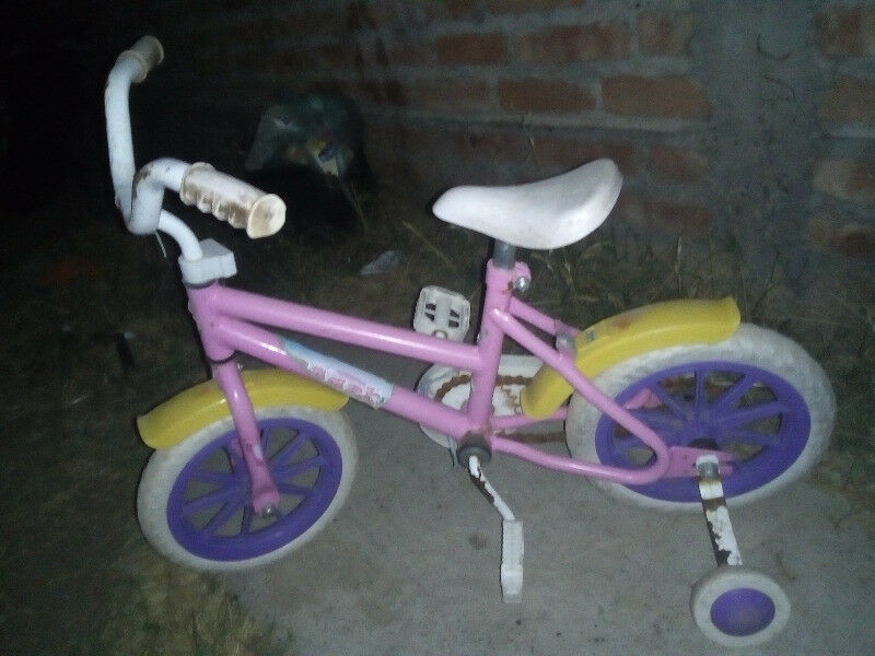 vdo bicicleta de nena