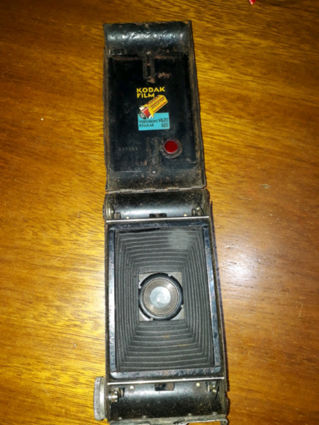 Antigua cámara Kodak Junior 620