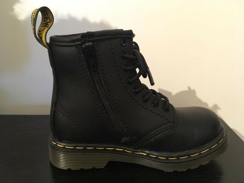 Borcegos (mujer) Dr Martens Talle 24