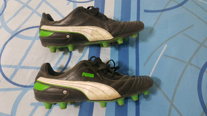 Botines BORUSSIA e-sito...precio negociable