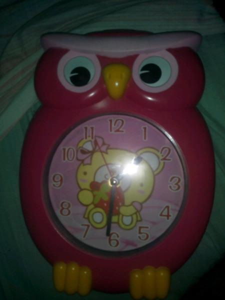 Reloj buo de pared