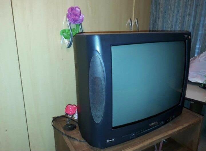 Tv Philips 21