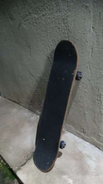 VENDO PATINETA (SKATE)