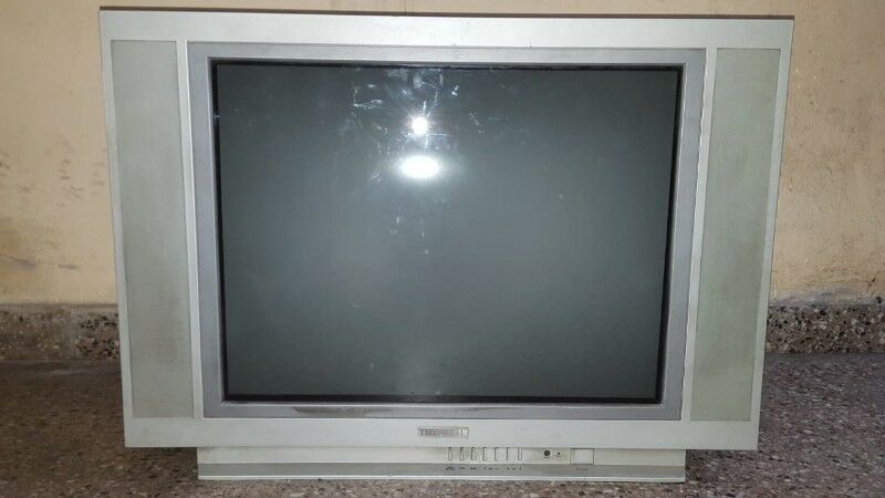 vendo tv 21 con control impecable precio 