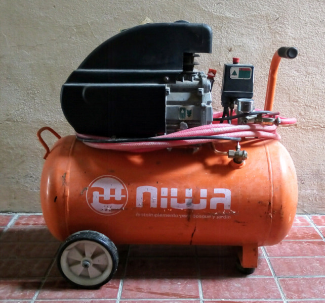 COMPRESOR 50 Lts. 2,5 hp