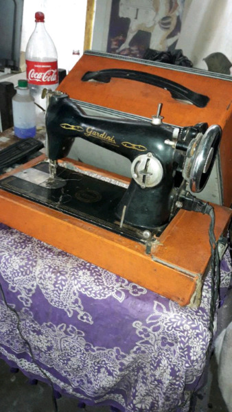 Máquina de coser eléctrica Gaddini perfecta