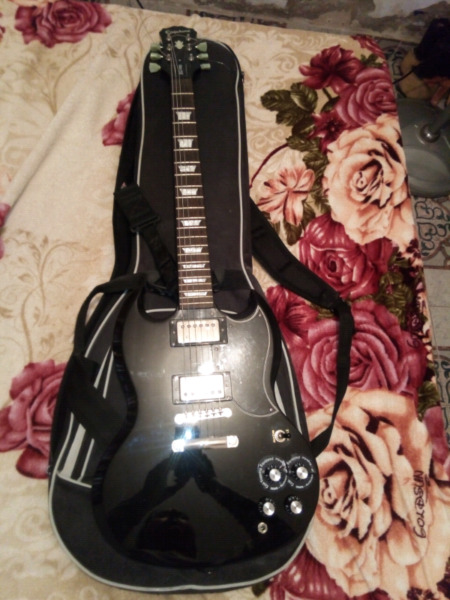 Vendo Guitarra eléctrica