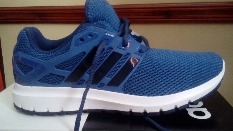 Zapatillas adidas originales nuevas.