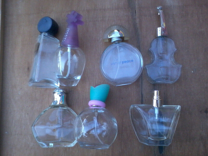 coleccion frascos de perfumes