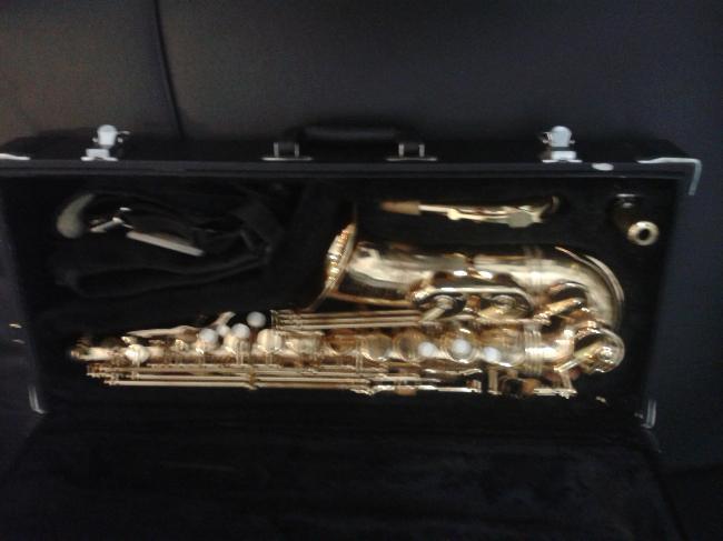 saxo alto jupiter en muy exelentes condiciones recien