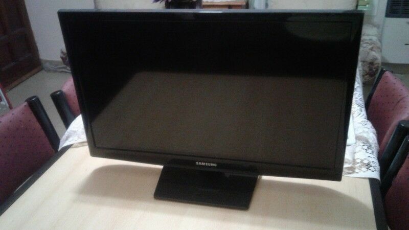 Monitor TV Samsung 24" Impecable