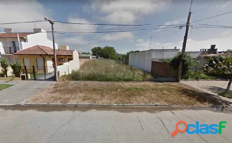 TERRENO EN VENTA - Calle 22 e/ 35 y 37