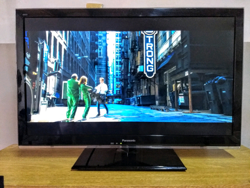 TV led 32" Panasonic Viera impecable con caja