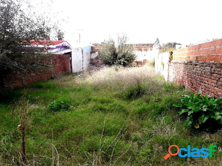 Terreno con casa a reparar o demoler, muy buena zona