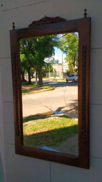 Antiguo espejo estilo colonial