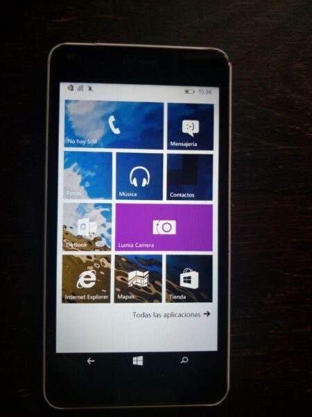 Microsoft Lumia 640 XL $ 