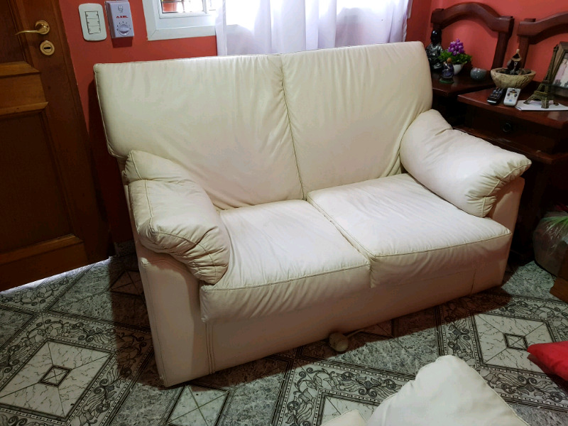 Sillon Sofa 2 cuerpos + 2 de un Cuerpo en Cuerina