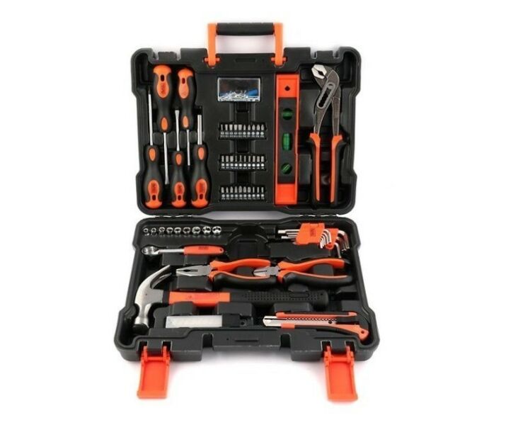 JUEGO DE HERRAMIENTAS MANUALES BLACK AND DECKER 153 PZS.