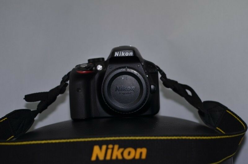 Nikon D COMO NUEVA 10mil disparos con manual y cables.
