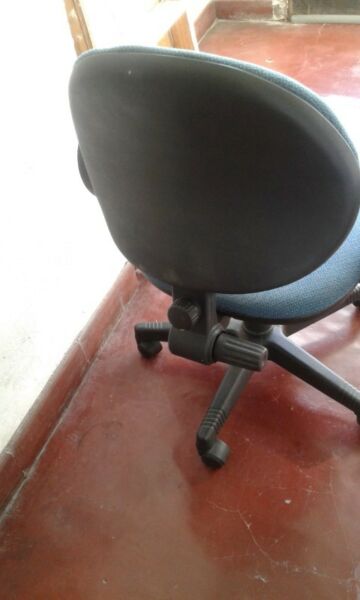 SILLÓN DE ESCRITORIO USADO