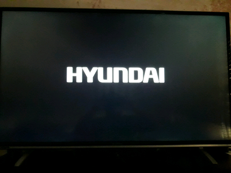 Smart Hyundai 43"