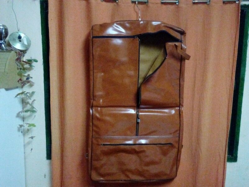 Vendo Porta traje