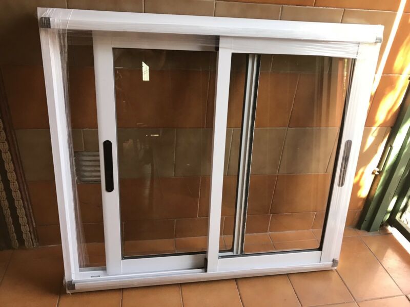 Ventana linea modena 100 ancho x 90 alto.