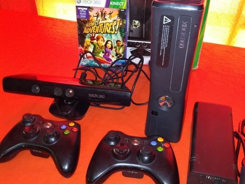 Xbox 360 + kinetc -Permuto