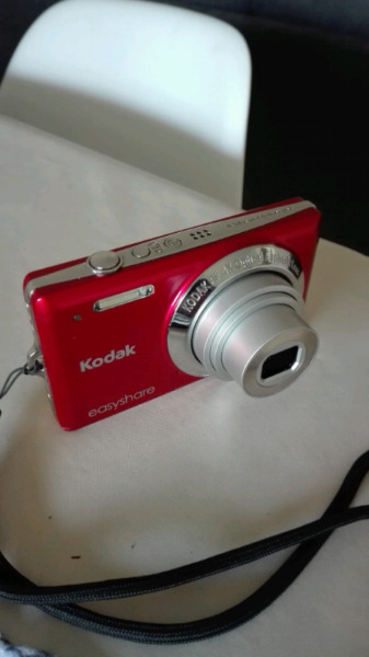 Camara Kodak M X 14 Megapixeles