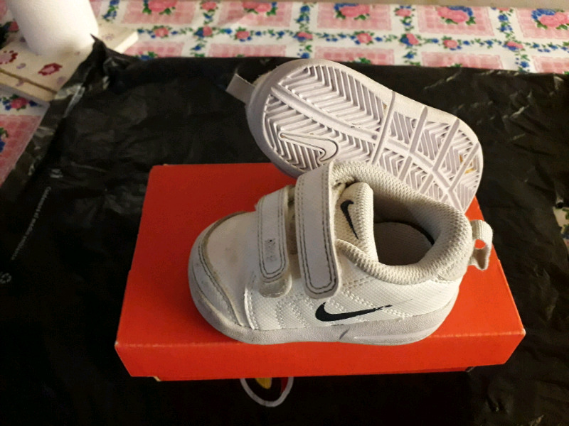 NIKE zapatillas de bebe