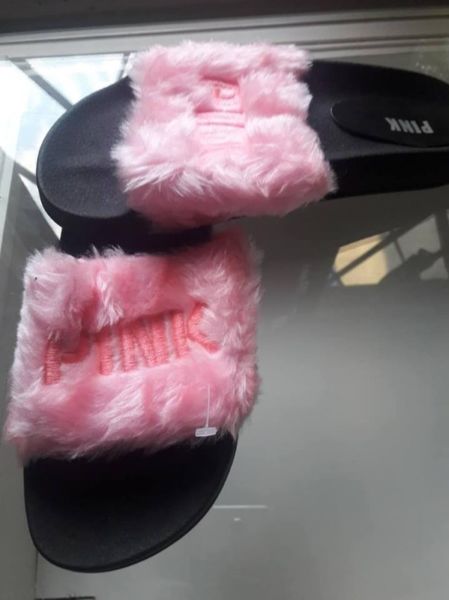 SANDALIAS"PINK"N°38/9 DE PELUCHE ROSAS...RE-FASHION!!