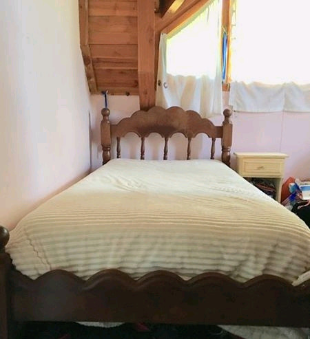 VENDO CAMA DE ALGARROBO CON COLCHÓN