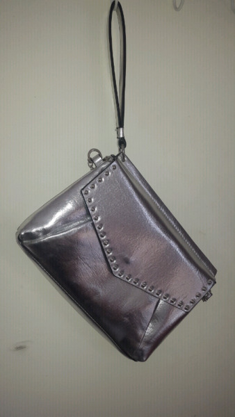 Vendo cartera nueva