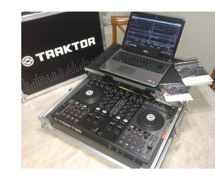 Vendo controlador MIDI para DJ Traktor Kontrol S4 y Maleta