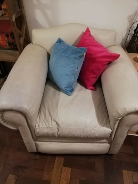 Vendo juego de sillones