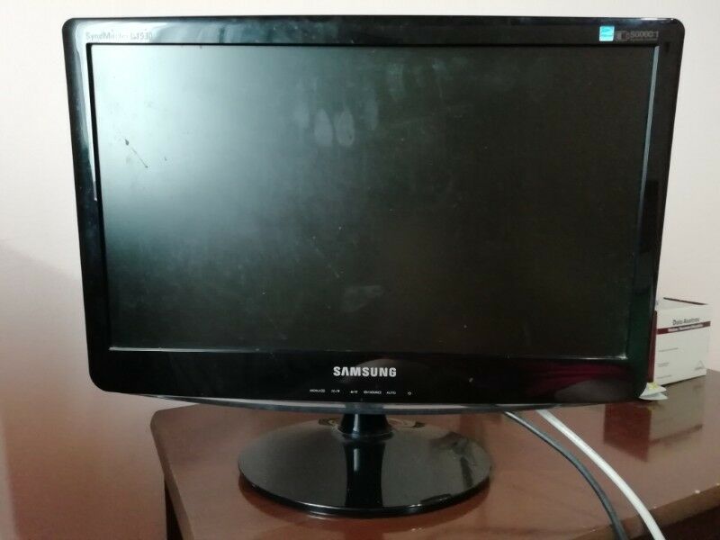 Vendo monitor Samsung 19' bn